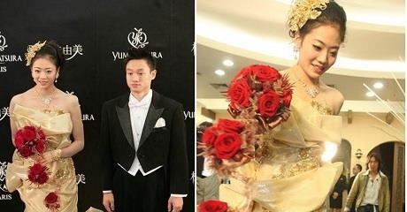 Bo vay cuoi bang vang dat nhat lang giai tri Hoa ngu hinh anh