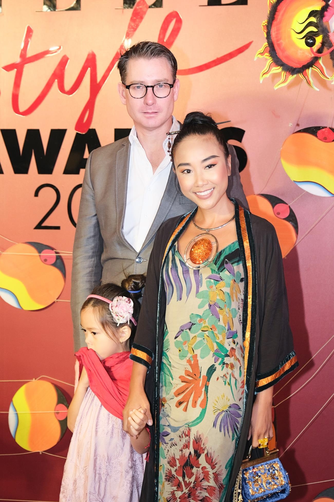 Tiểu Vy đọ dáng cùng á hậu phương nga trên thảm đỏ ảnh 12 Tieu Vy do dang cung a hau phuong nga tren tham do anh 12