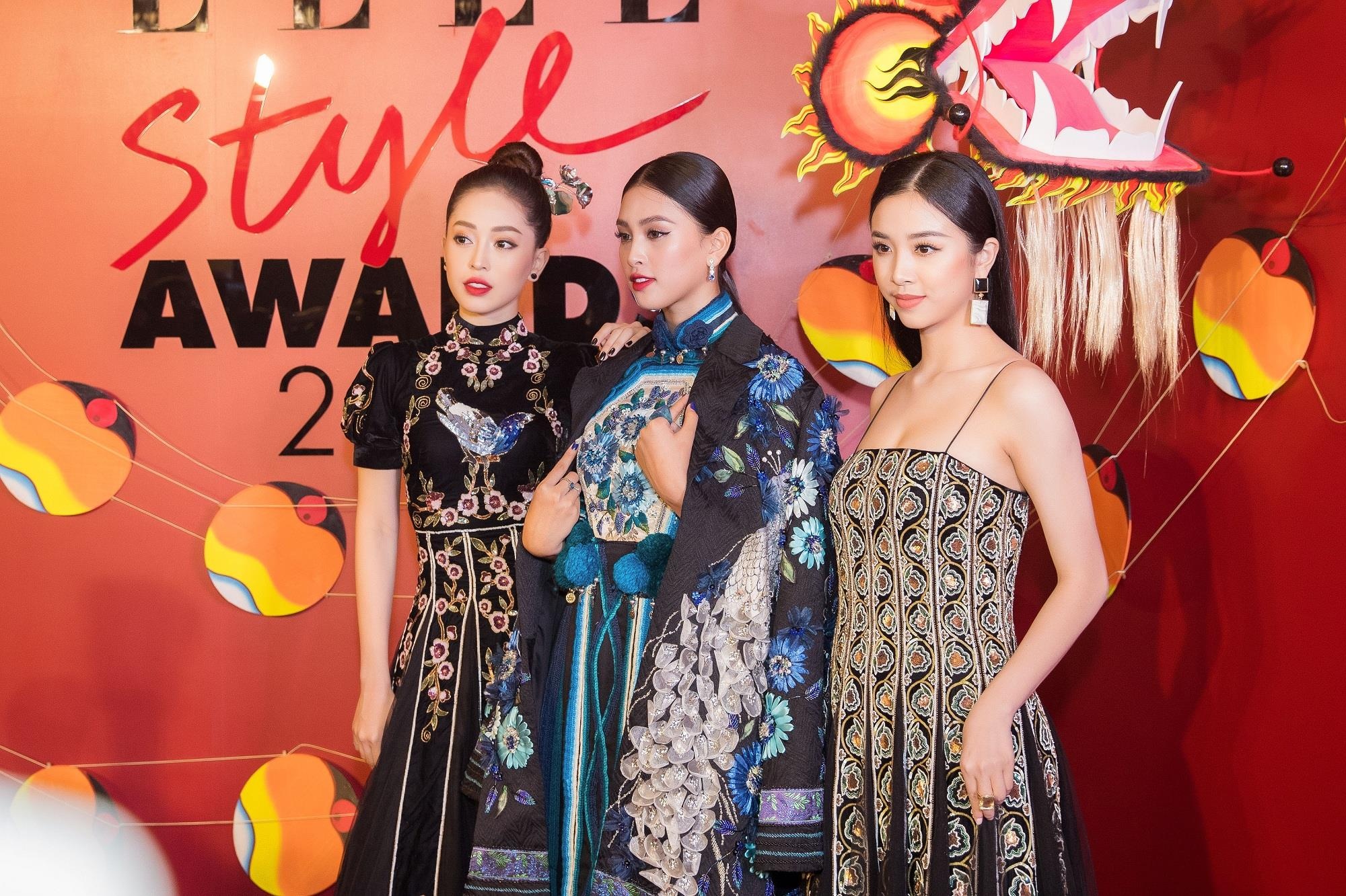 Tiểu Vy đọ dáng cùng á hậu phương nga trên thảm đỏ ảnh 5 Tieu Vy do dang cung a hau phuong nga tren tham do anh 5