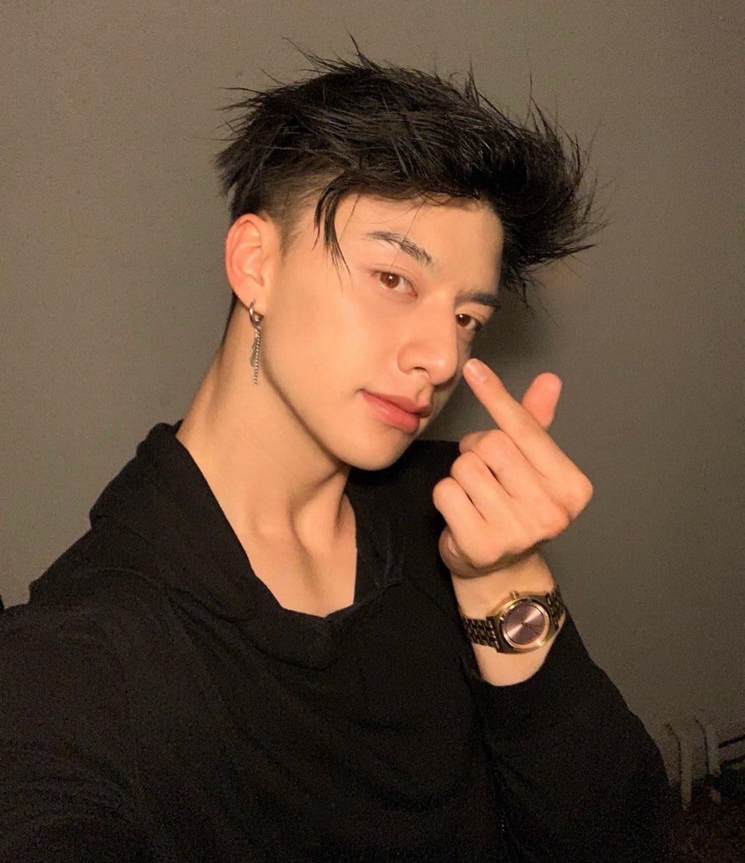 hot boy goc Viet gia nhap nhom nhac han quoc anh 2