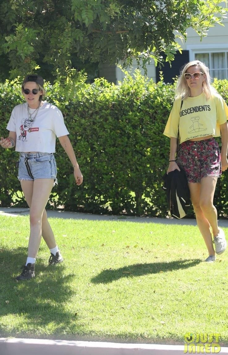 Kristen Stewart hon ban gai dong gioi anh 5