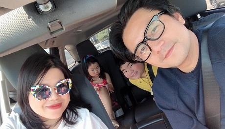 Dien vien Truong Minh Cuong dang anh gia dinh sau tin ly hon hinh anh