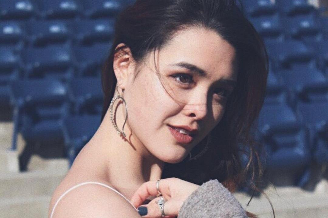 Ve dep lai o tuoi 21 cua con gai sao nu goc Viet Chung Le De hinh anh