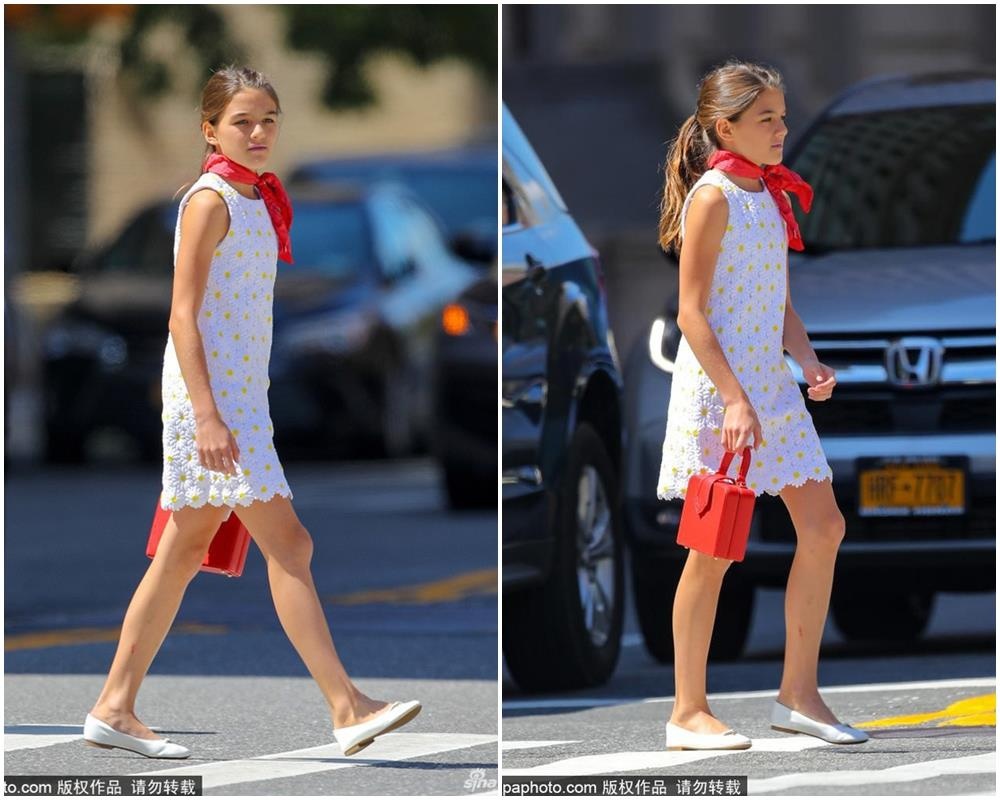 con gai tai tu Tom Cruise phoi do sang trong anh 1