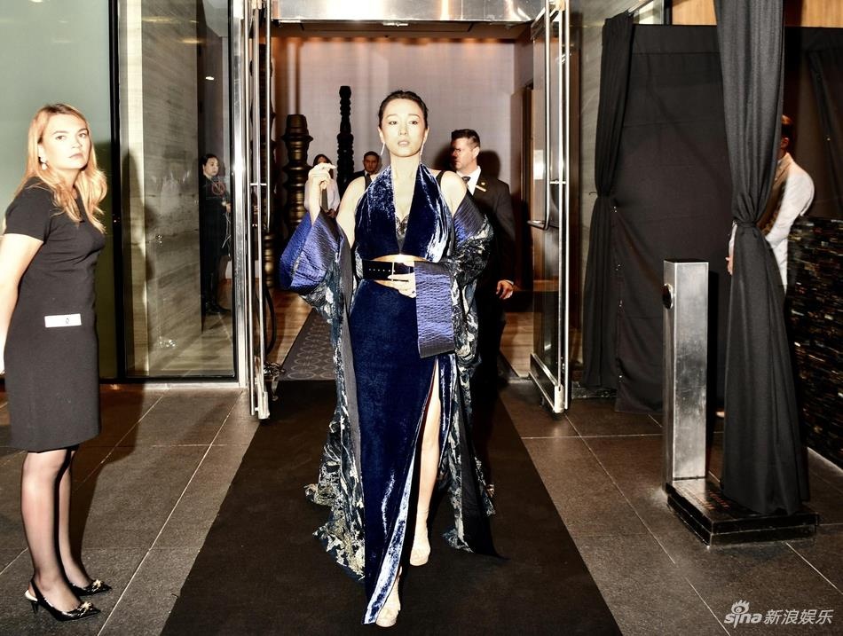 cung loi mac goi cam tham do anh 2