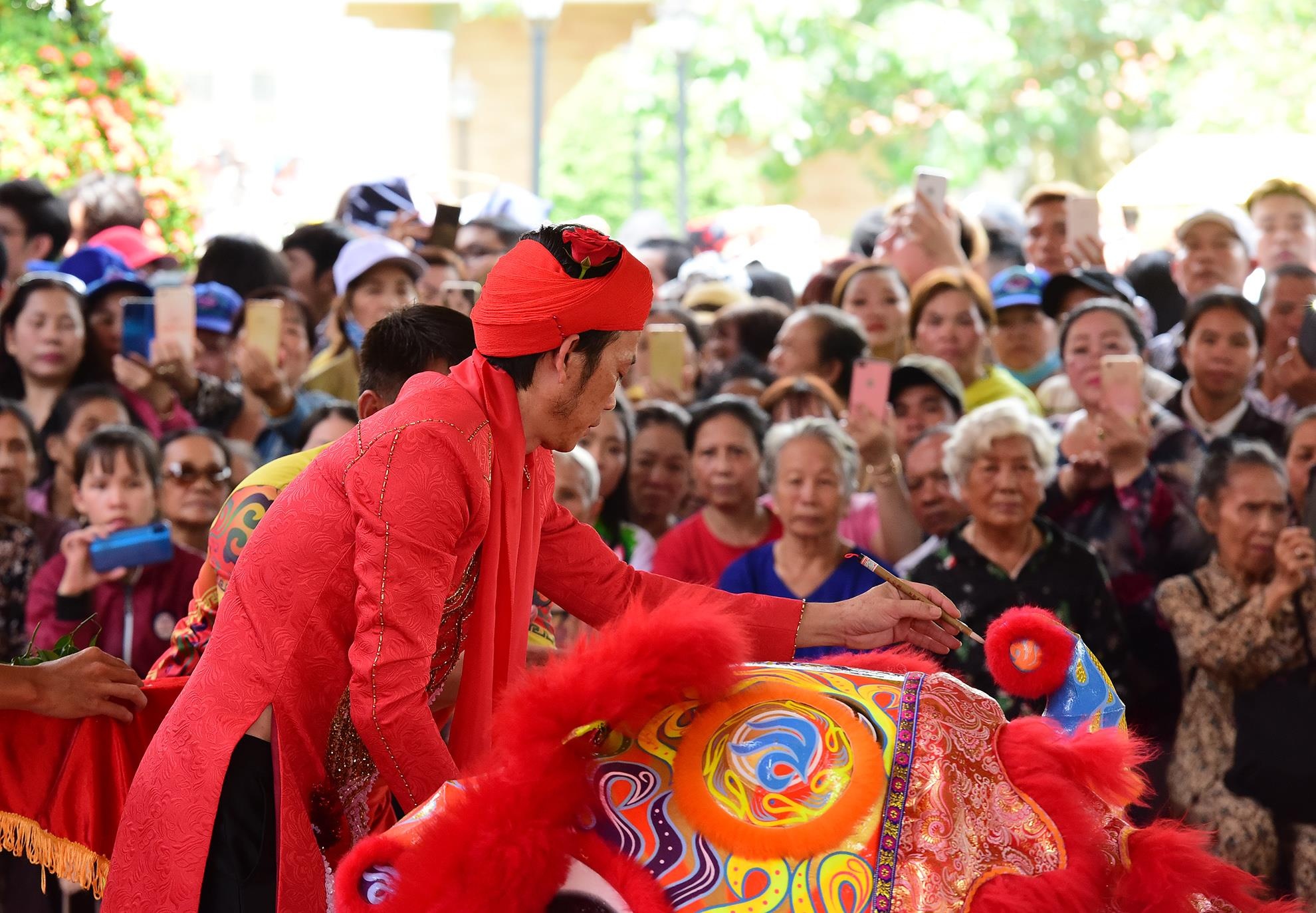 hoai linh lam le cung to anh 2