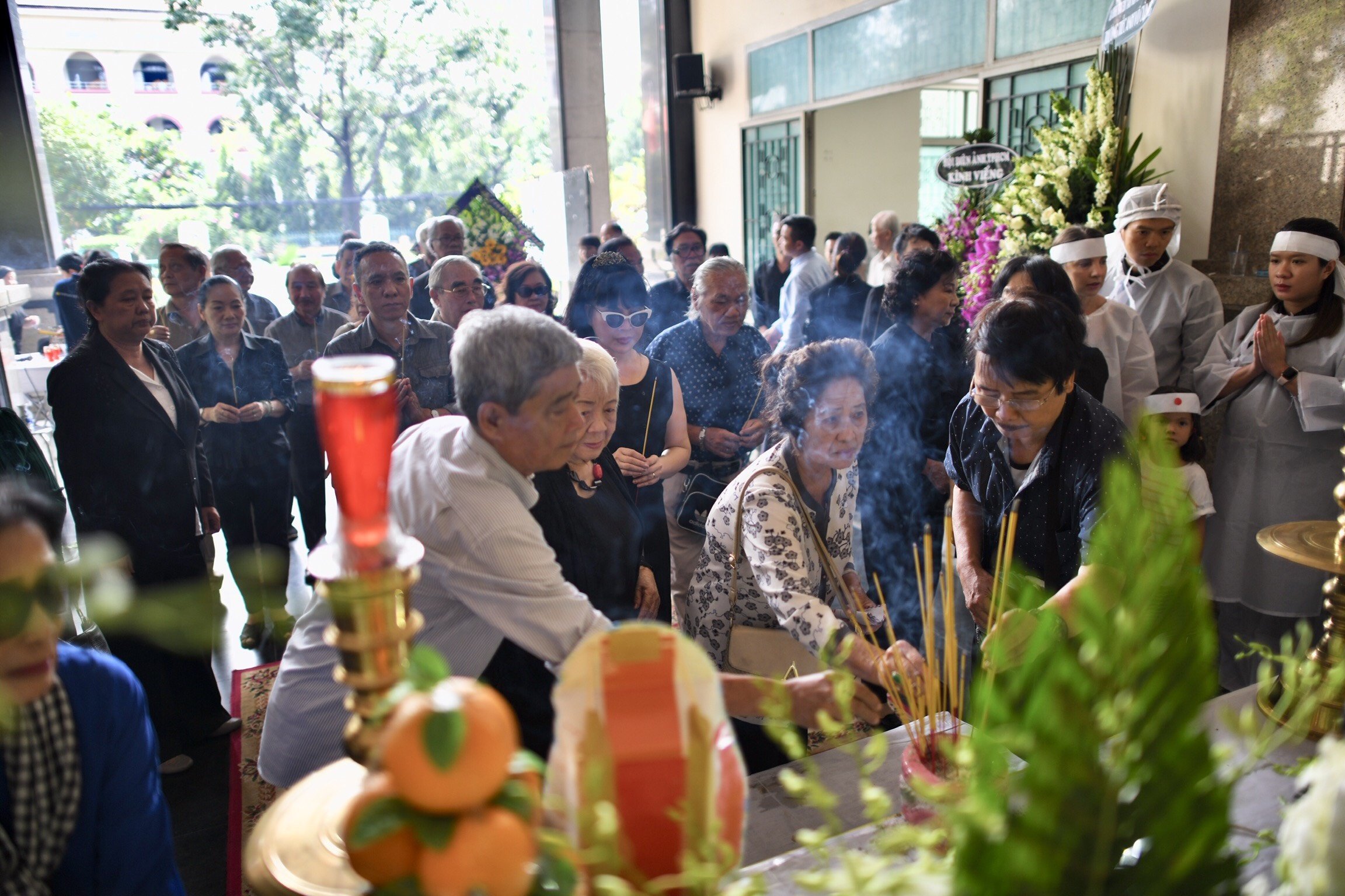 dam tang nghe si the anh anh 8