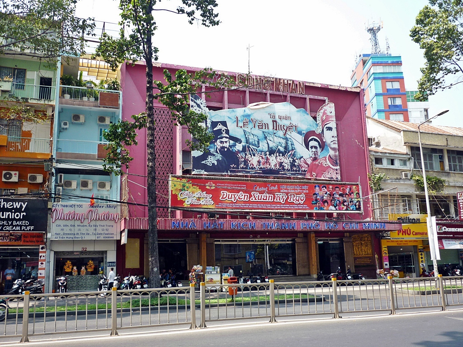 nha hat kich TP.HCM bi chay anh 2