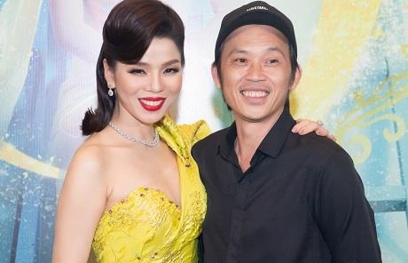 Hoai Linh ke mac do muon, khong chai chuot khi den chuc mung Le Quyen hinh anh