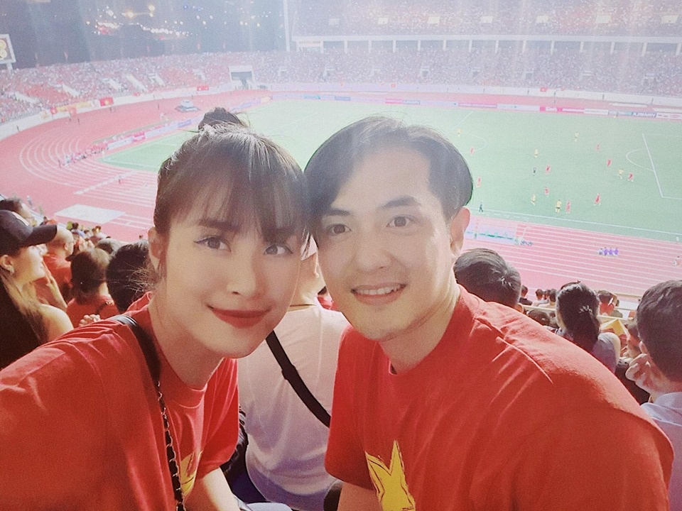 đông nhi hé lộ thiệp cưới ảnh 2 dong nhi he lo thiep cuoi anh 2