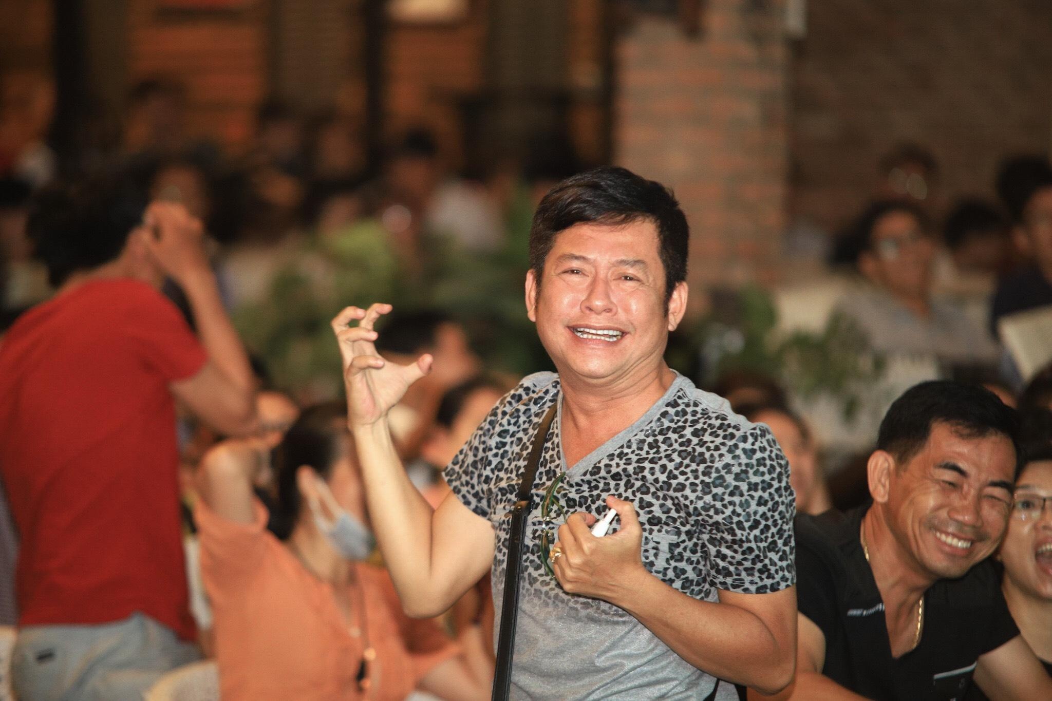 dan sao co vu doi tuyen viet nam anh 5