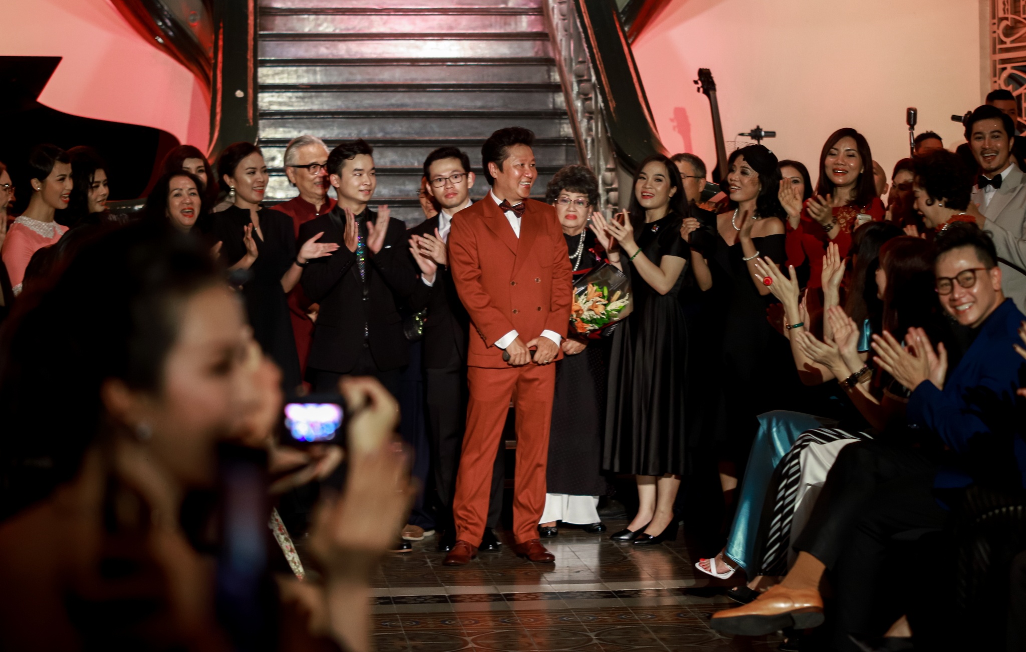 ao dai cua NTK si hoang anh 1