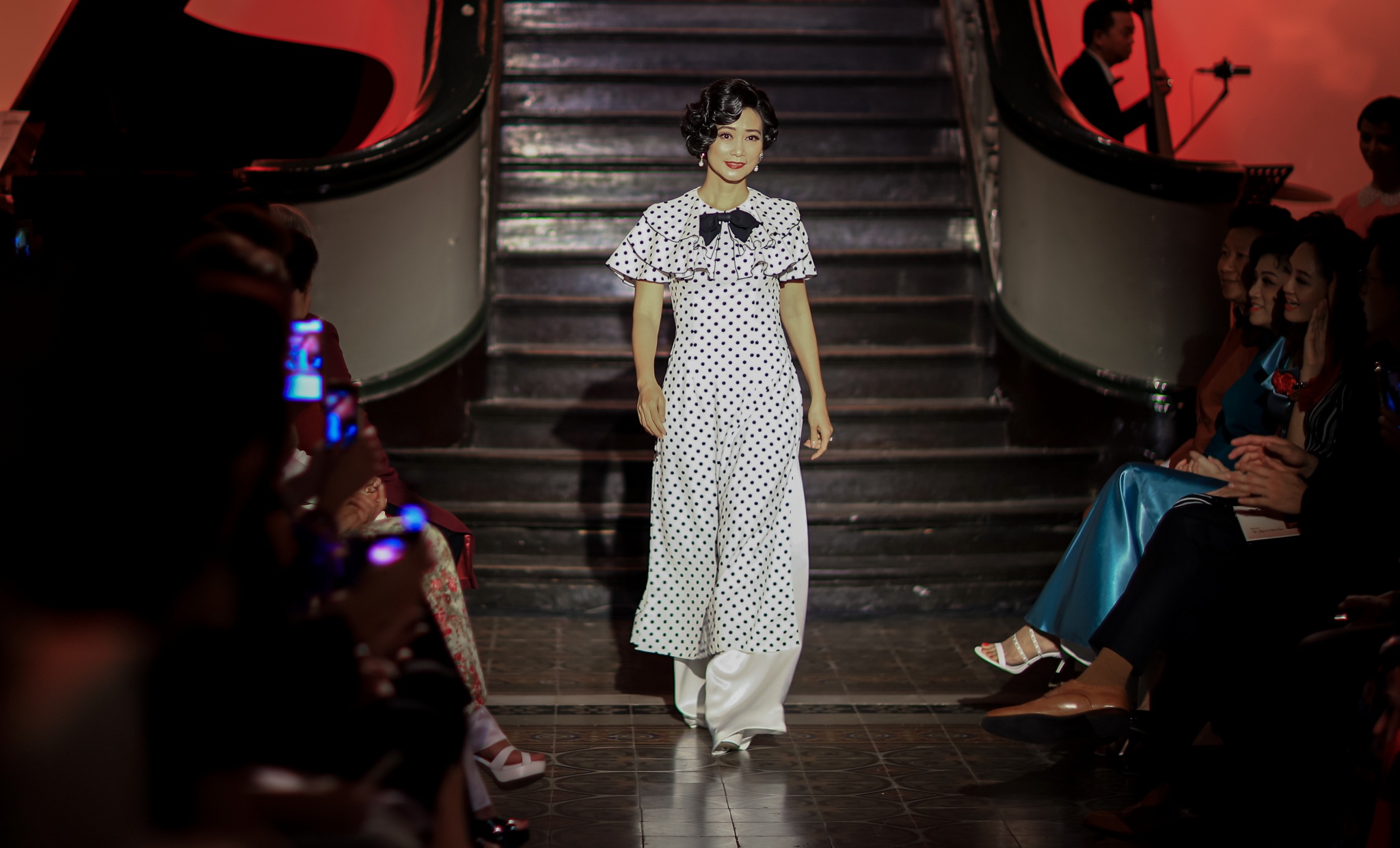 ao dai cua NTK si hoang anh 7