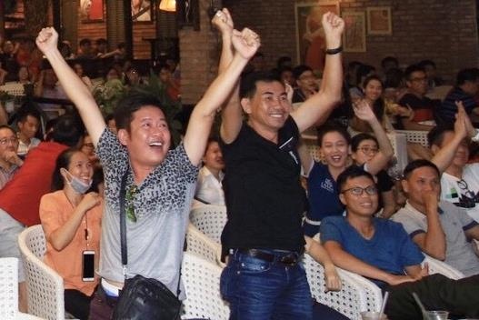 Dien vien Ly Hung, Tan Beo va nhieu nghe si vo oa khi Duy Manh ghi ban hinh anh