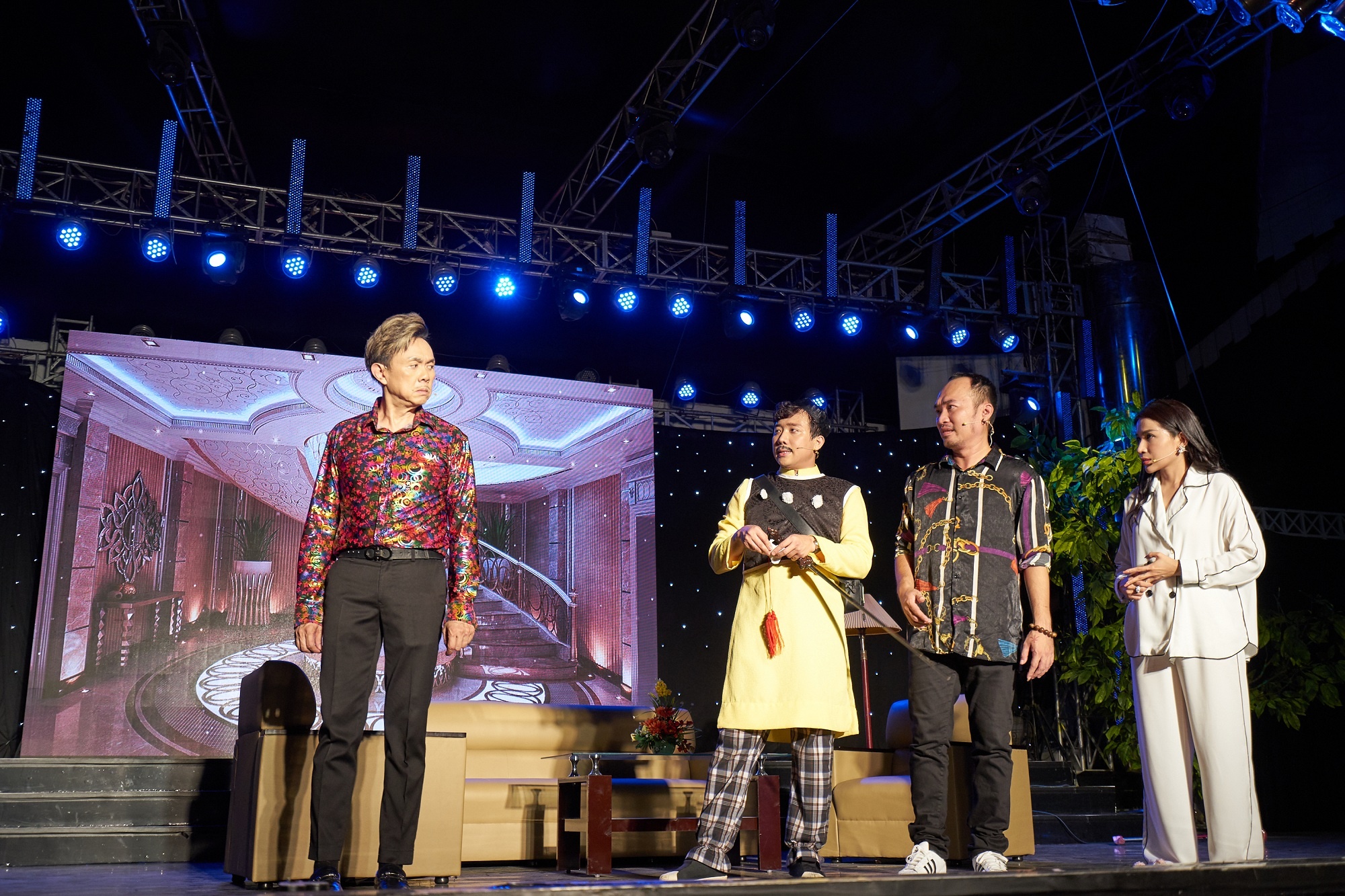 live show chí tài ảnh 4 live show chi tai anh 4