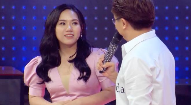 Thuy Chi hat ngot ngao 'Giac mo trua' tai game show hinh anh