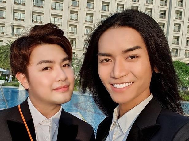 BB Tran chup anh cung nguoi yeu dong gioi o le cuoi Dong Nhi hinh anh