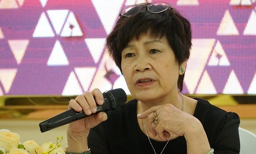 ba hong ngat rut khoi hoi dong duyet phim anh 1