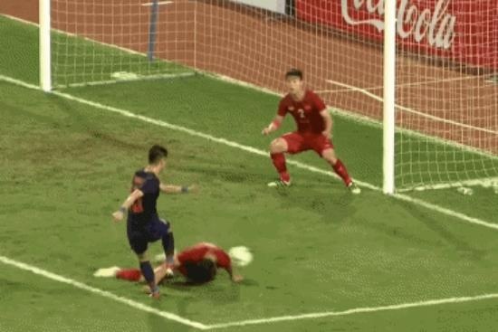 Nghe si Viet xuc dong truoc pha lao dau giai nguy cua Van Hau hinh anh