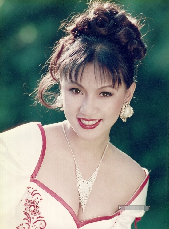 nguoi dep man anh cua thap nien 1990 anh 15