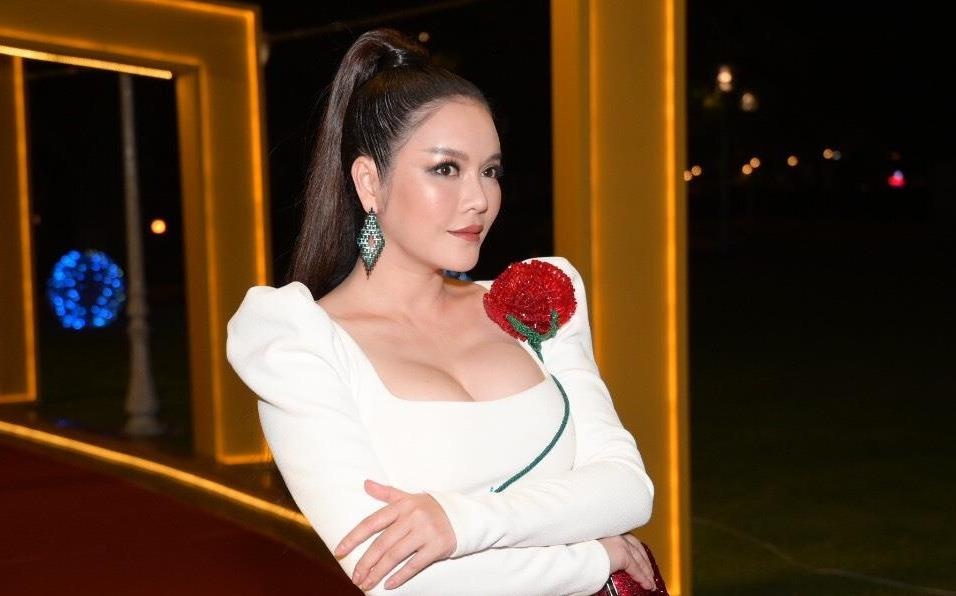 Ly Nha Ky va nhieu nghe si ve som o LHP Viet Nam 2019 hinh anh