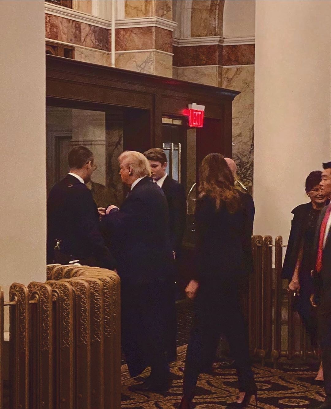 Barron Trump cao vượt trội ảnh 2 Barron Trump cao vuot troi anh 2