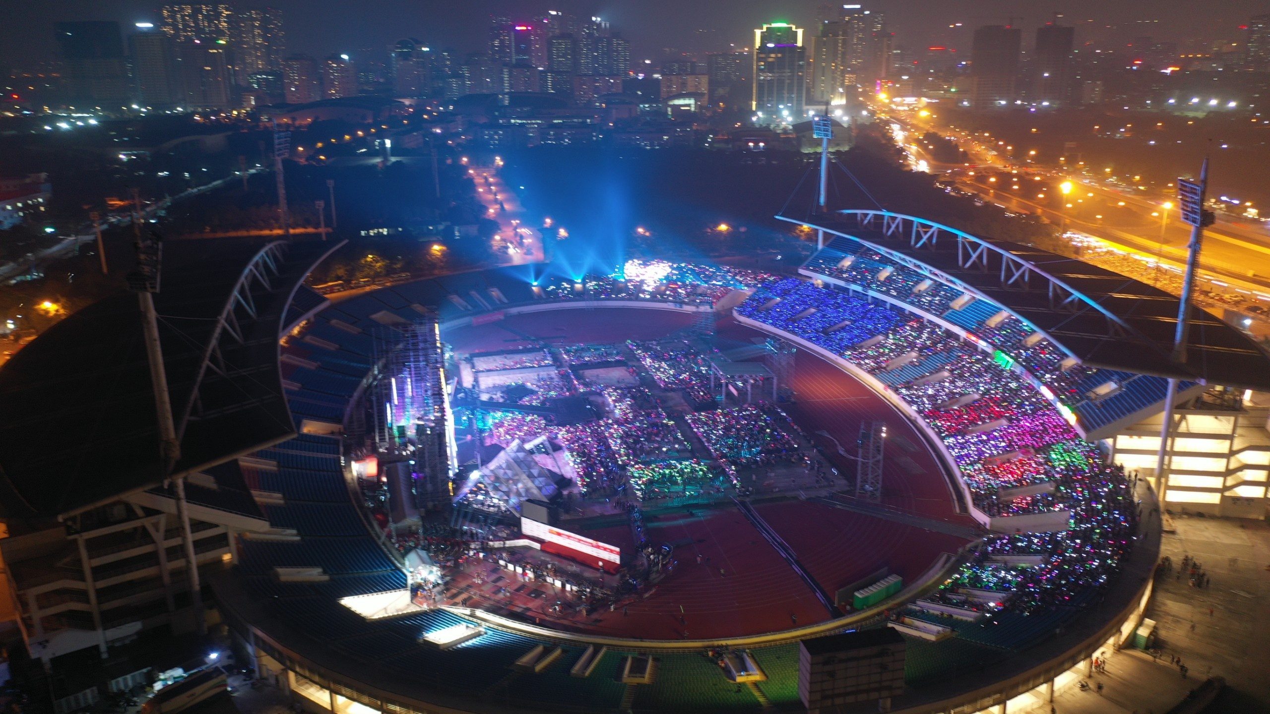 khán giả xem AAA ngồi gần toilet ảnh 3 khan gia xem AAA ngoi gan toilet anh 3