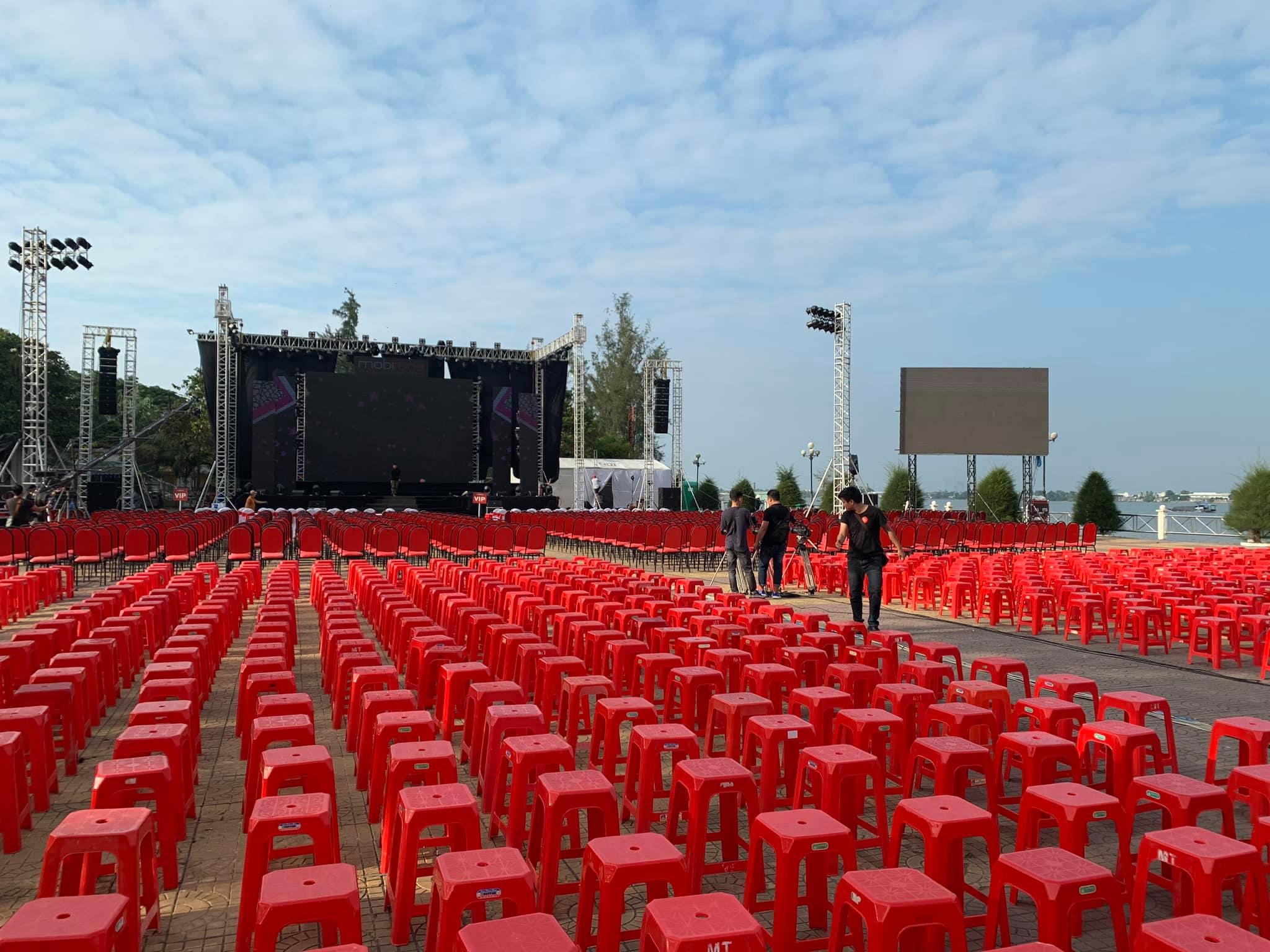 dong nhi co vu u22 viet nam anh 3