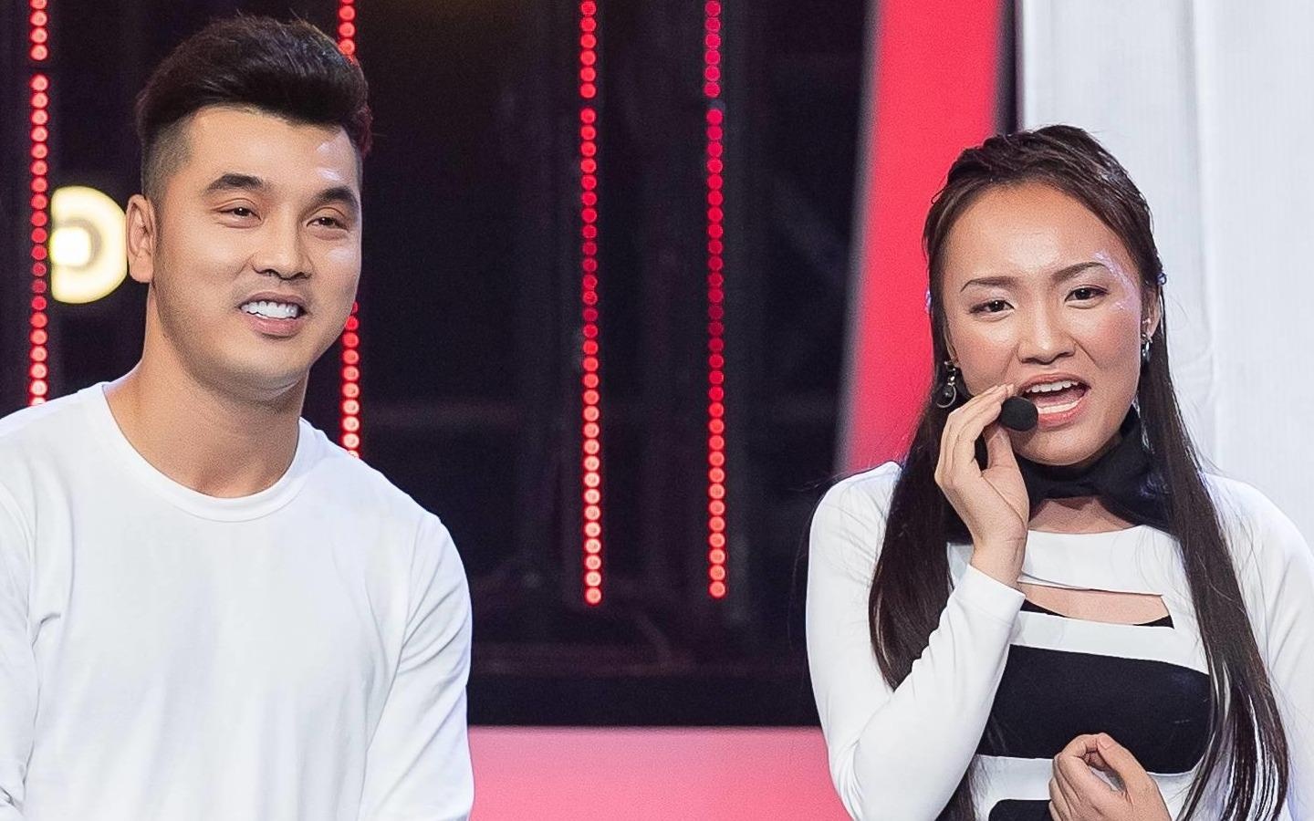 Ung Hoang Phuc noi da ga khi nghe Nhat Thuy gia giong 3 thanh vien HAT hinh anh