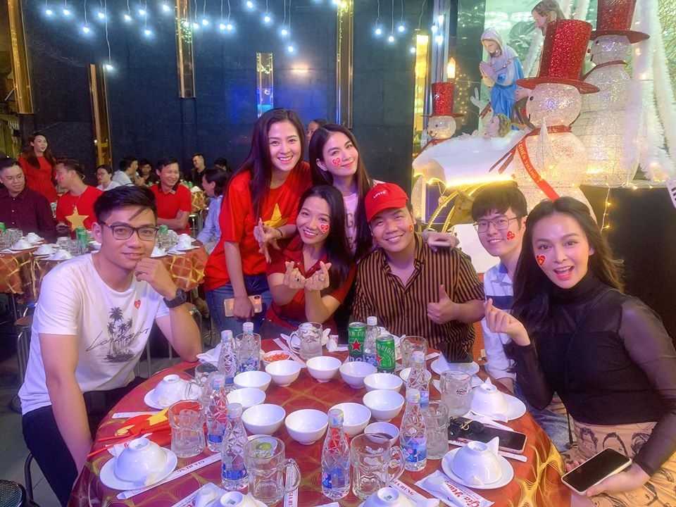 dàn sao cổ vũ u22 việt nam ảnh 3 dan sao co vu u22 viet nam anh 3