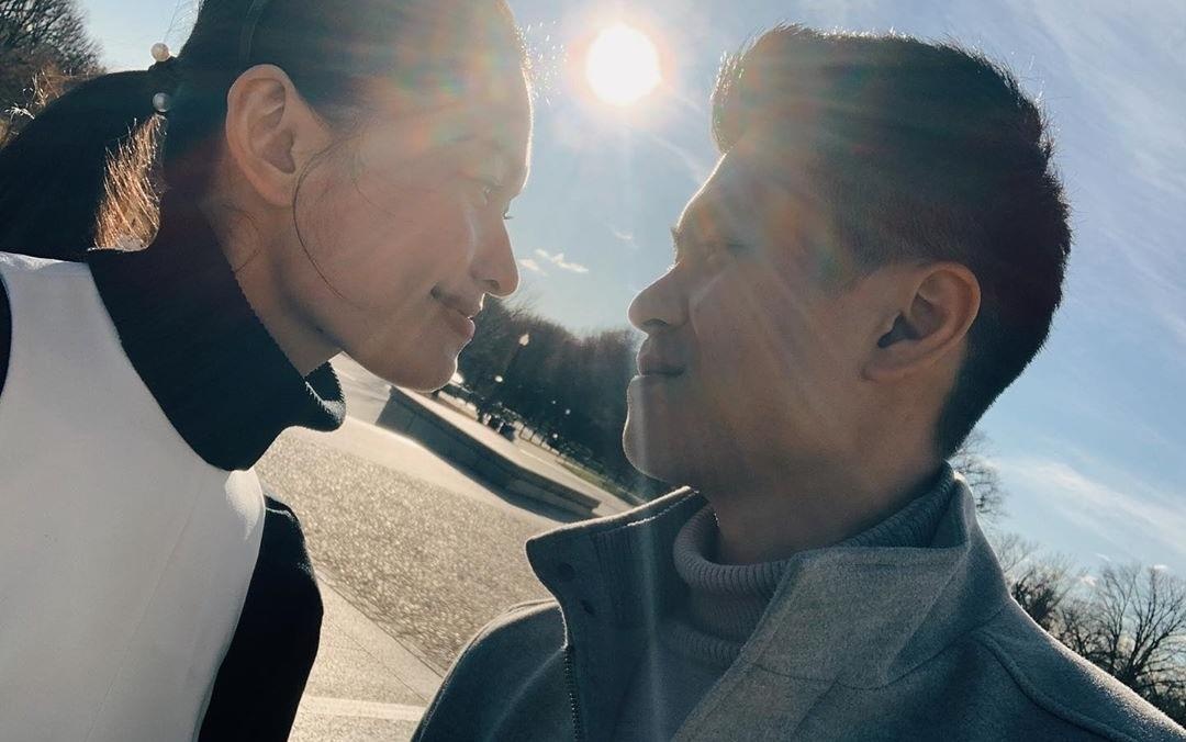 A hau Thuy Dung lan dau khoe anh can mat ban trai hinh anh