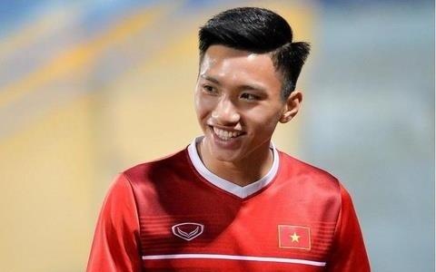 Van Hau theo doi trang ca nhan cua Bao Anh va nhom Black Pink hinh anh