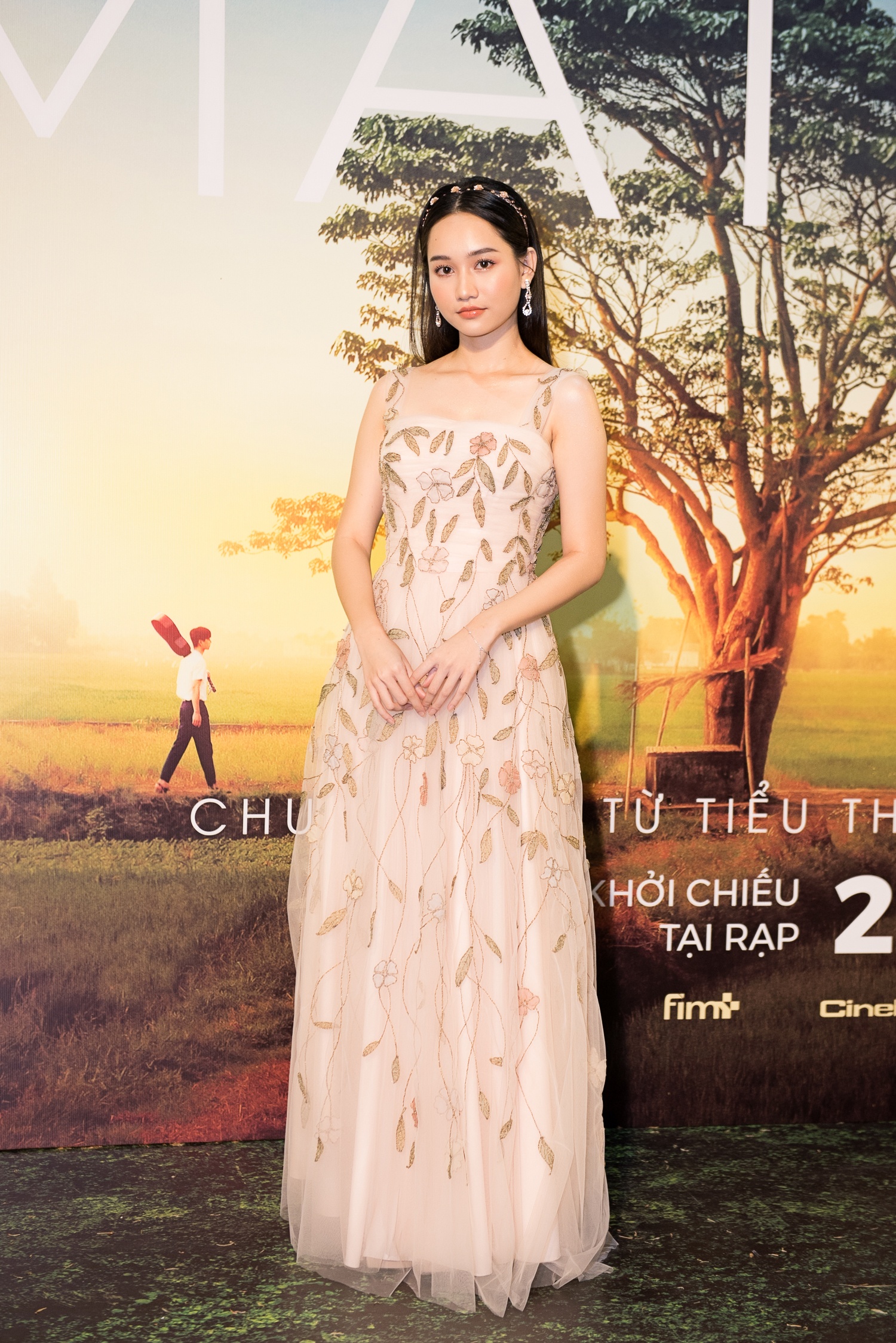 phan manh quynh,  ban gai hot girl,  khanh vy,  victor vu,  mat biec anh 4