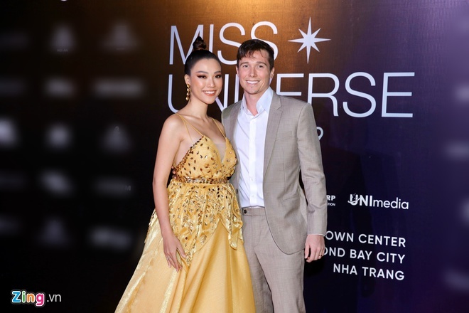 hoang oanh,  ong xa hoang oanh anh 2