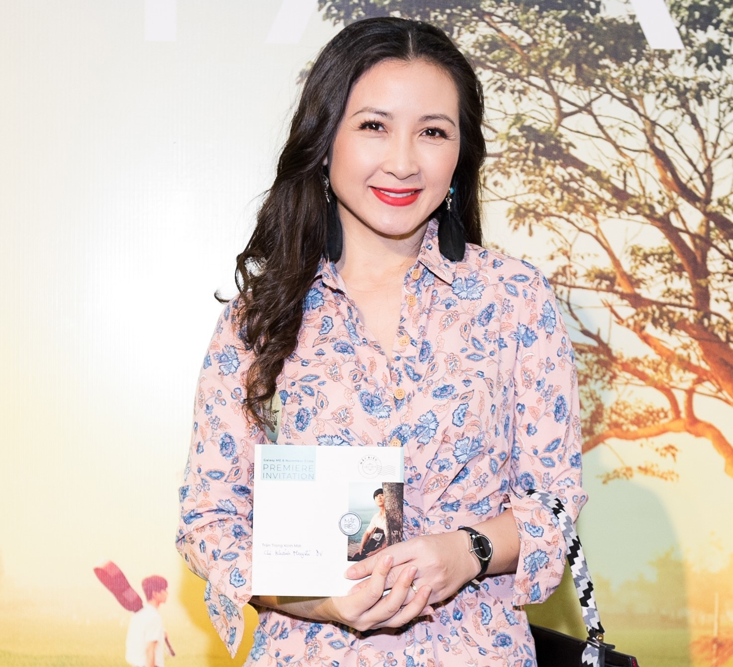 phan manh quynh,  ban gai hot girl,  khanh vy,  victor vu,  mat biec anh 9