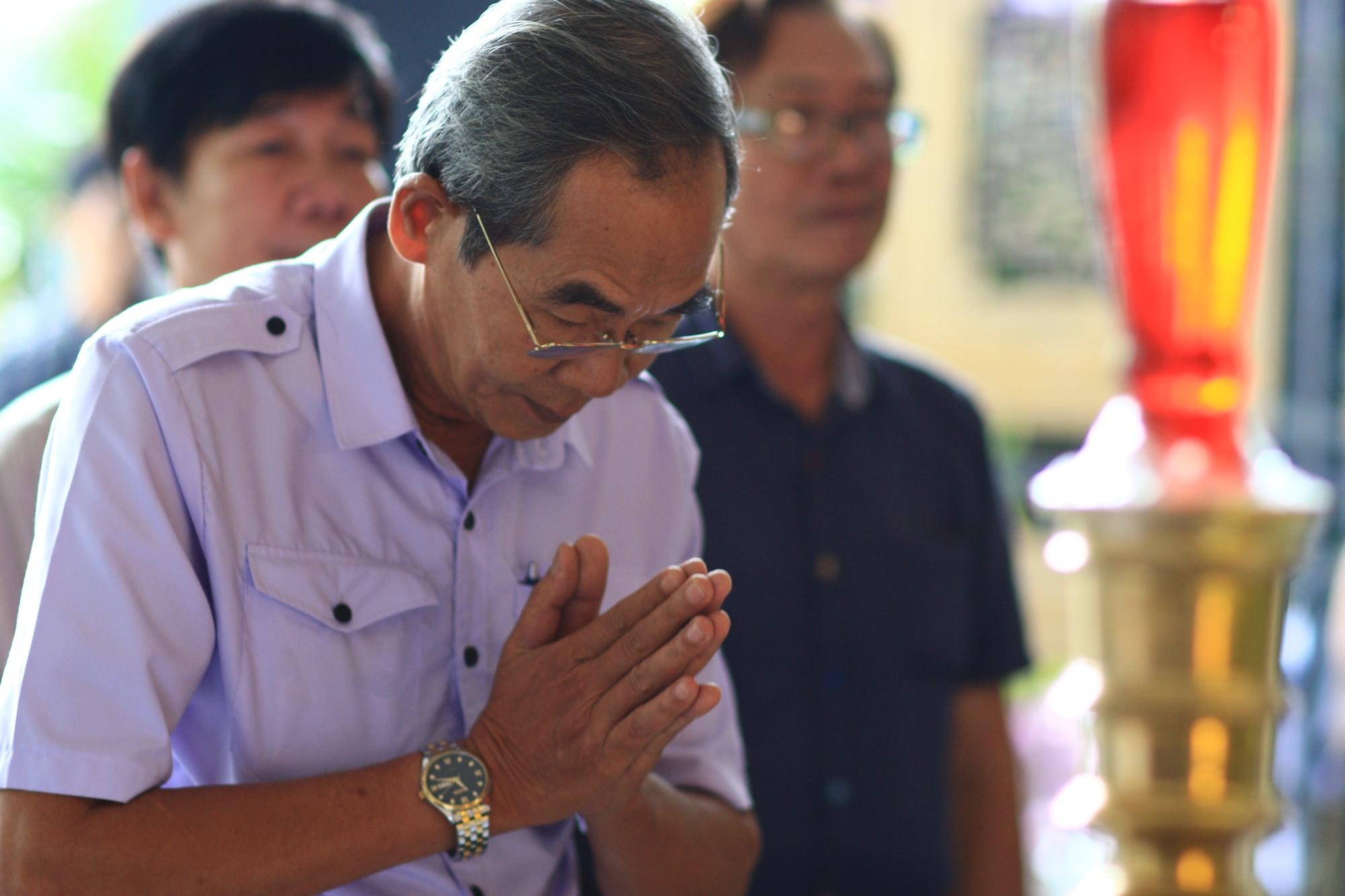 nhac si nguyen van ty qua doi anh 9