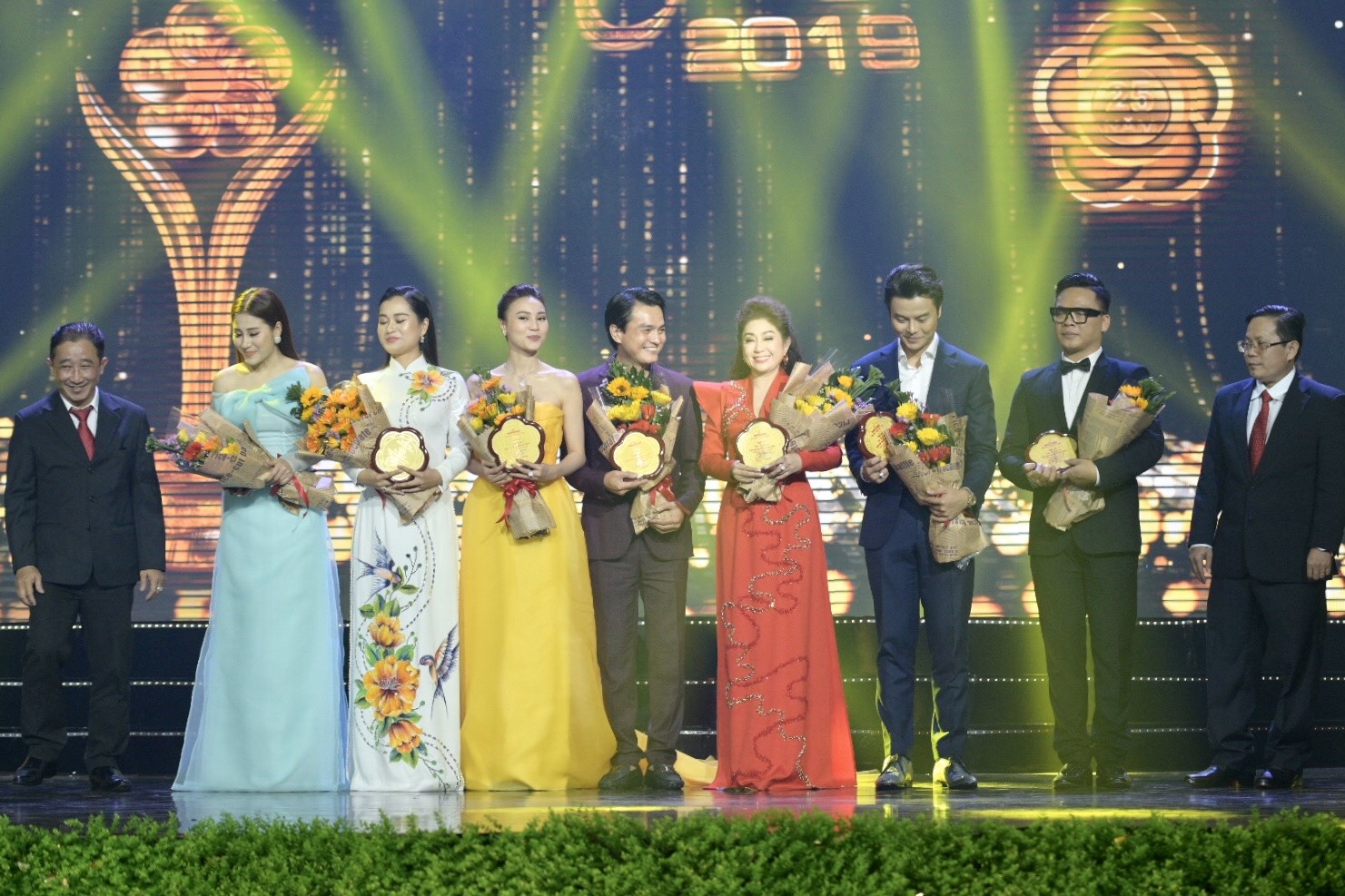 ninh duong lan ngoc nhan giai mai vang anh 8