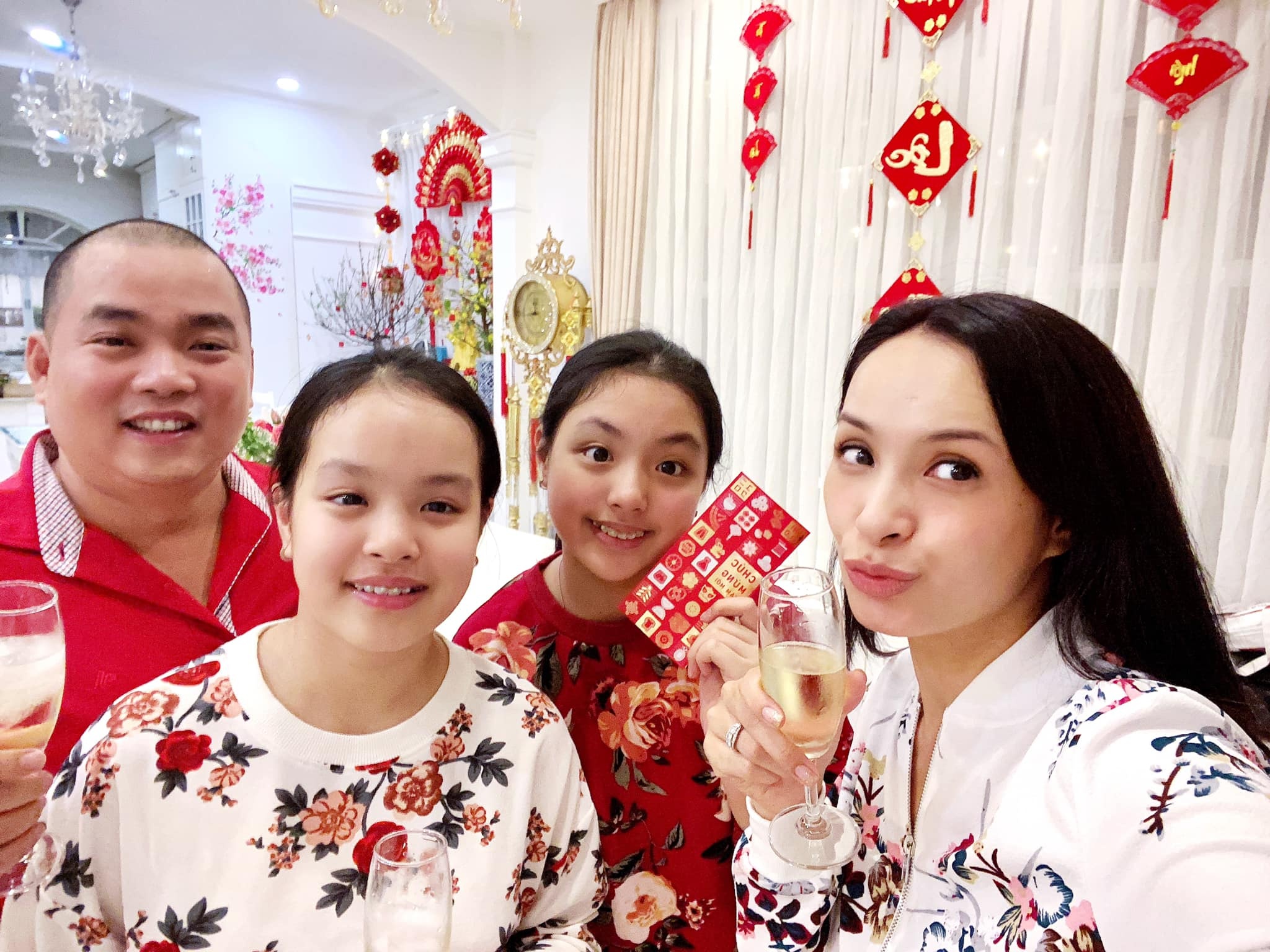 biet thu thuy  hanh,  trinh kim chi anh 1