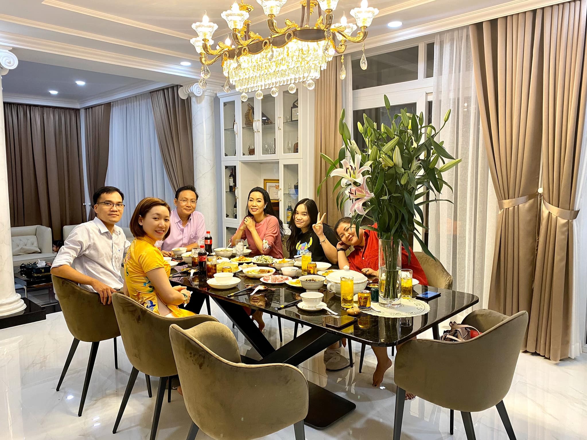 biet thu thuy  hanh,  trinh kim chi anh 11