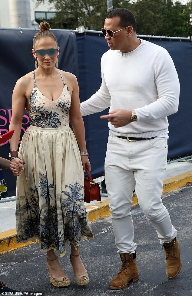 Vin Diesel thân thiết bên Jennifer Lopez ảnh 10 Vin Diesel than thiet ben Jennifer Lopez anh 10