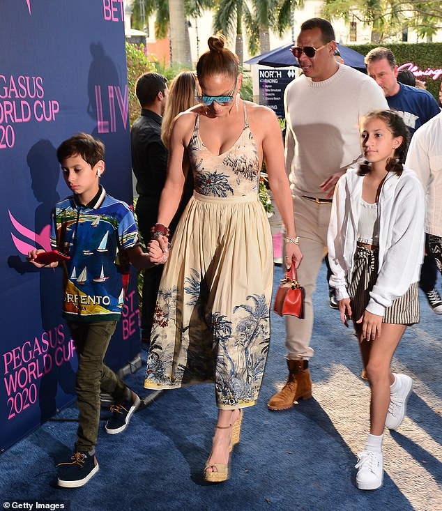 Vin Diesel than thiet ben Jennifer Lopez anh 5