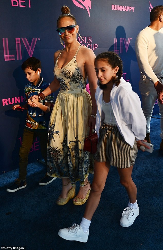 Vin Diesel thân thiết bên Jennifer Lopez ảnh 6 Vin Diesel than thiet ben Jennifer Lopez anh 6