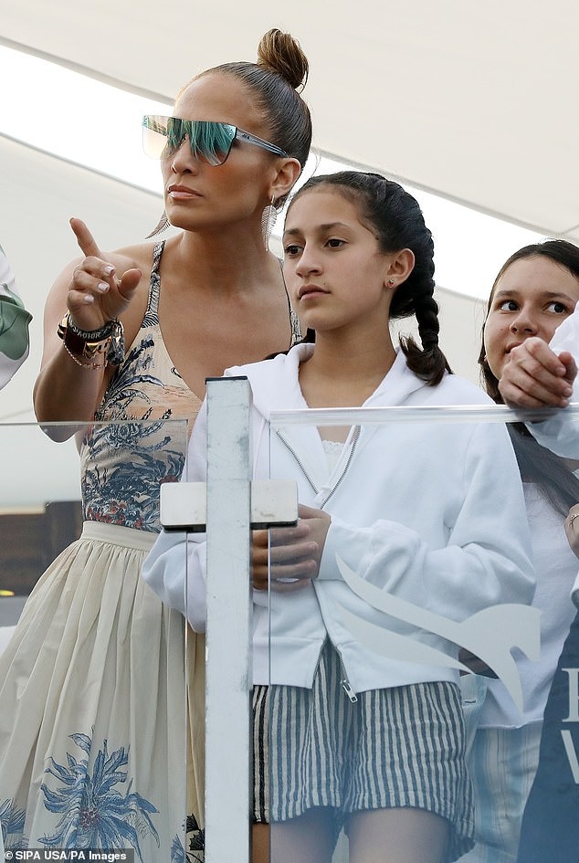 Vin Diesel thân thiết bên Jennifer Lopez ảnh 7 Vin Diesel than thiet ben Jennifer Lopez anh 7