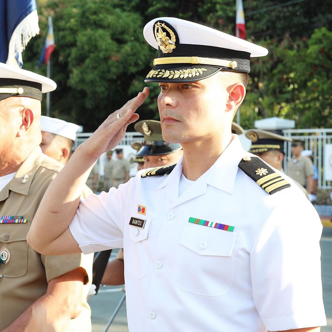 ông xã Marian Rivera nhận hàm trung úy ảnh 6 ong xa Marian Rivera nhan ham trung uy anh 6