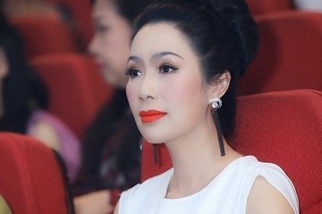 NSUT Trinh Kim Chi tam dong cua san khau giua dai dich virus corona hinh anh