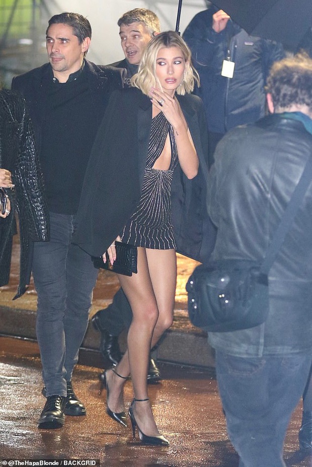 Lily Collins tha rong anh 4