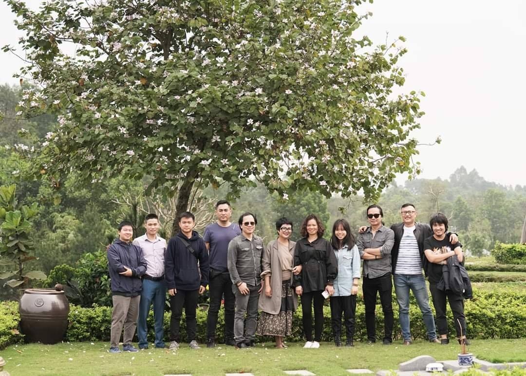bức tường viếng mộ trần lập ảnh 2 buc tuong vieng mo tran lap anh 2