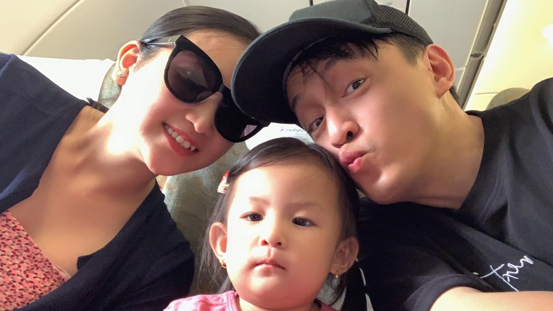 Lam Truong va vo 9X mung sinh nhat con gai 3 tuoi hinh anh