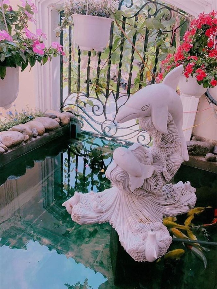 biet thu cua ca si minh hang anh 10