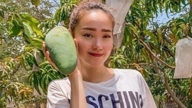 Quyen Linh, Minh Hang va loat nghe si so huu co ngoi hang nghin m2 hinh anh